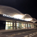 夜のザグレブ空港